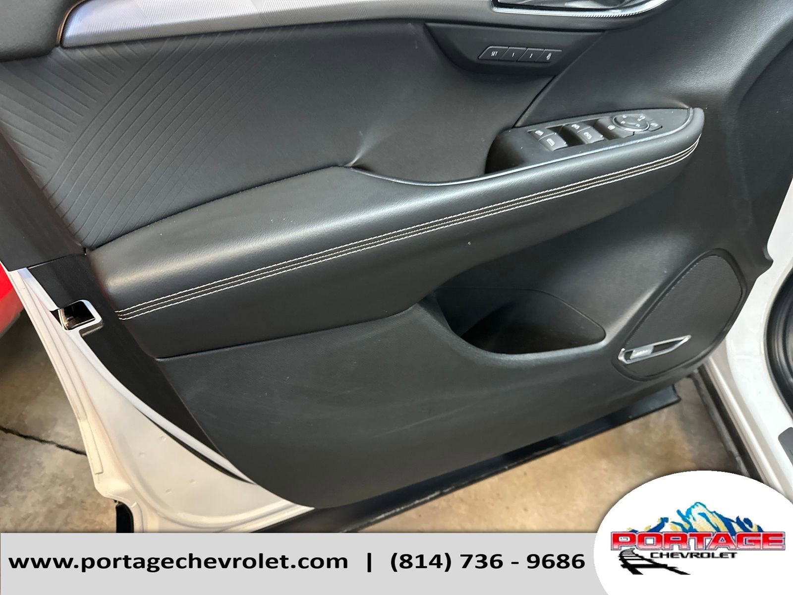 Used 2025 Buick Envision Sport Touring AWD/4WD image 11