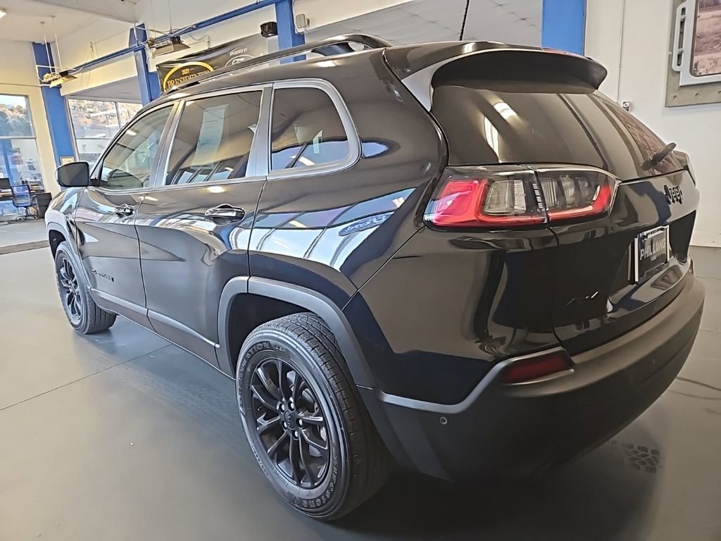 Used 2023 Jeep Cherokee Altitude Lux image 8