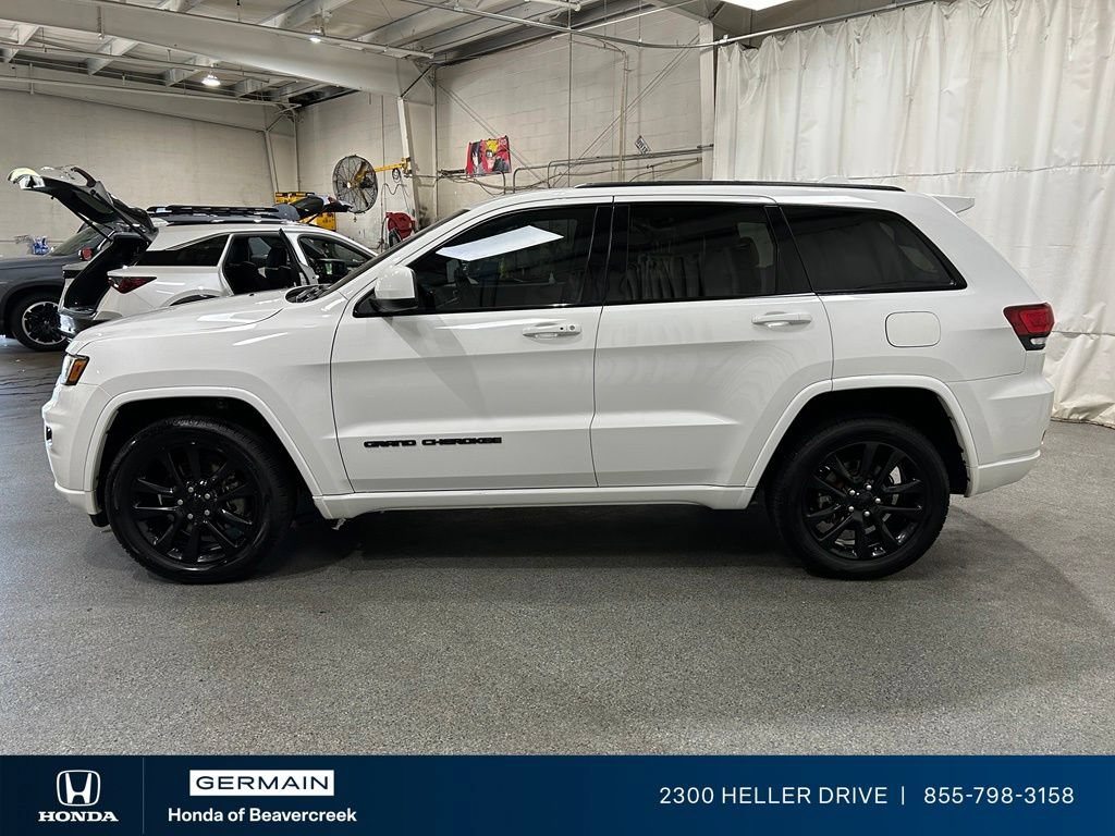Used 2021 Jeep Grand Cherokee Laredo X AWD/4WD image 5