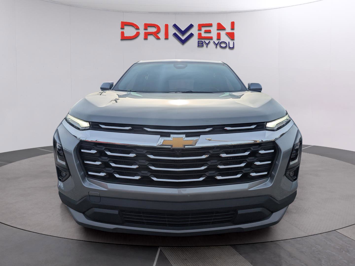 New 2026 Chevrolet Equinox LT w/ Convenience Package II image 8