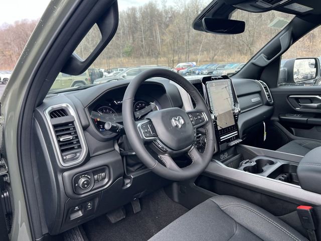 New 2026 RAM 1500 4x4 Crew Cab image 10