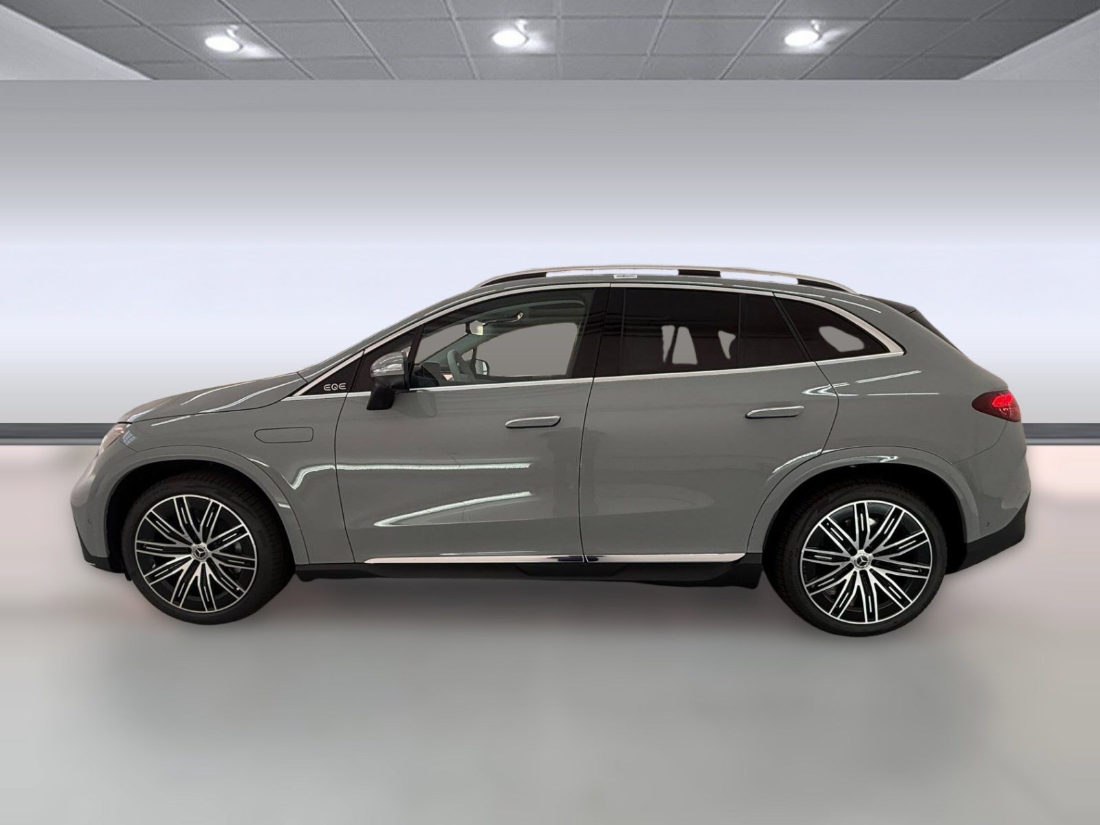 New 2027 Mercedes-Benz EQE 320 4MATIC SUV image 2