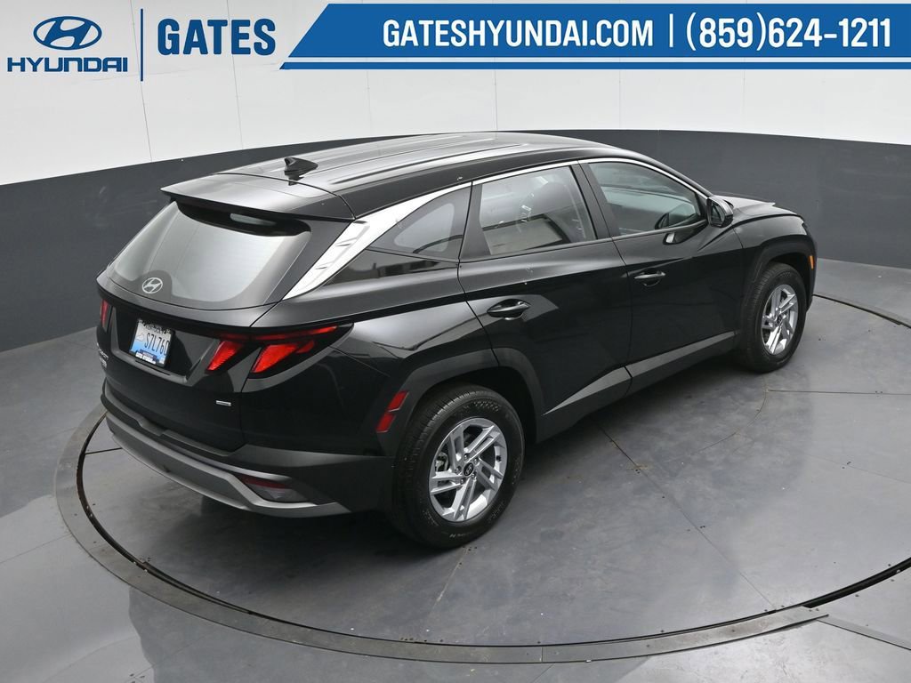 Used 2025 Hyundai Tucson SE AWD/4WD image 43