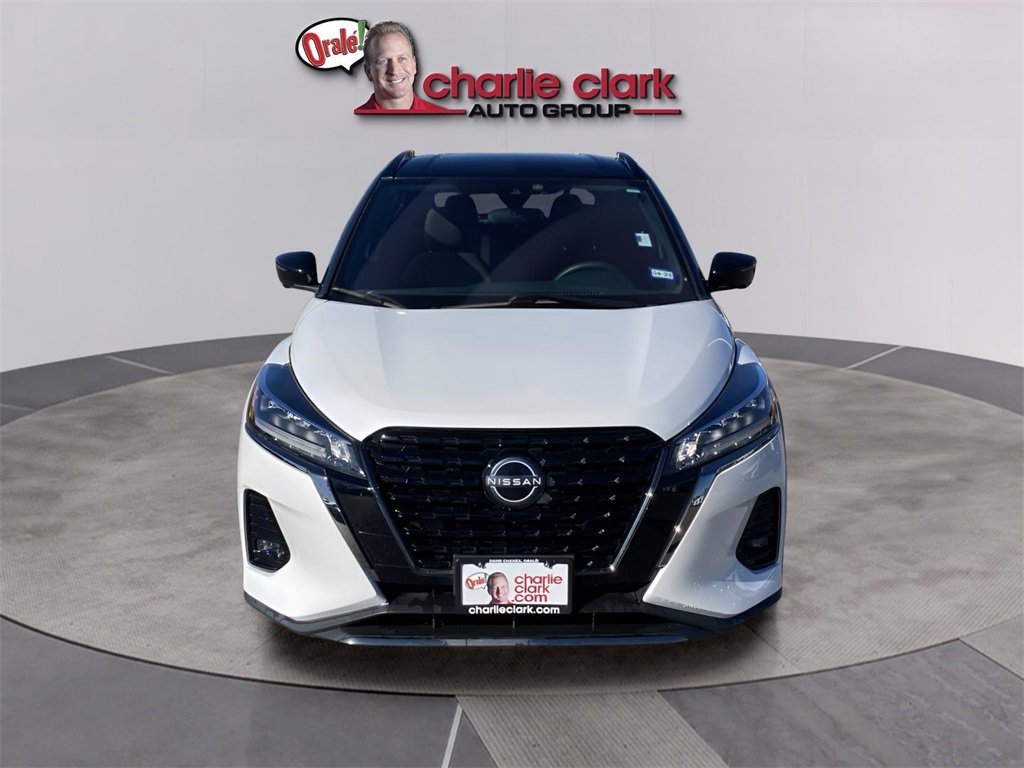 Used 2022 Nissan Kicks SR image 8