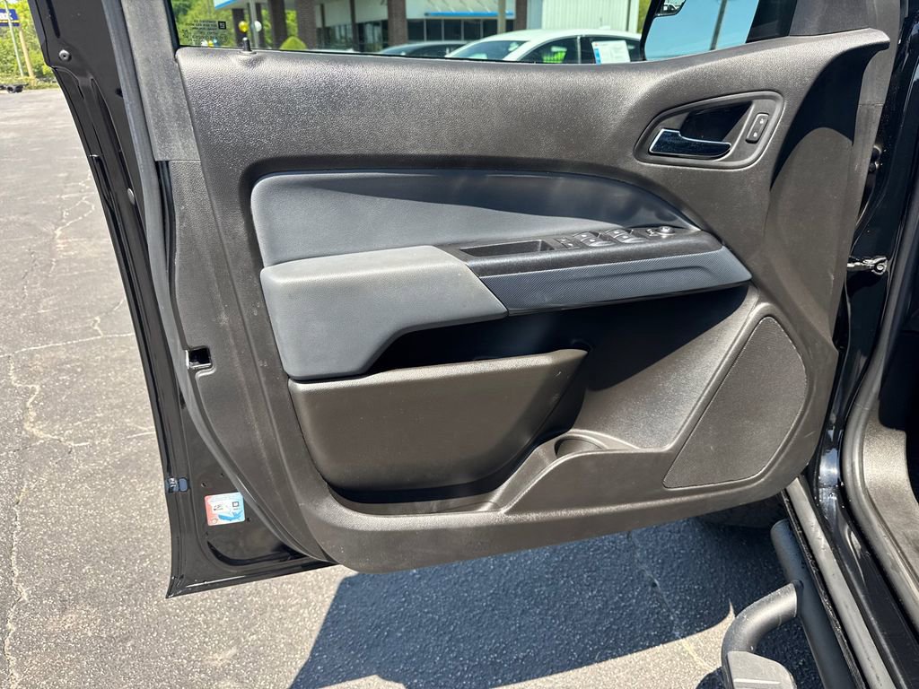 Used 2021 Chevrolet Colorado Z71 w/ Safety Package image 11