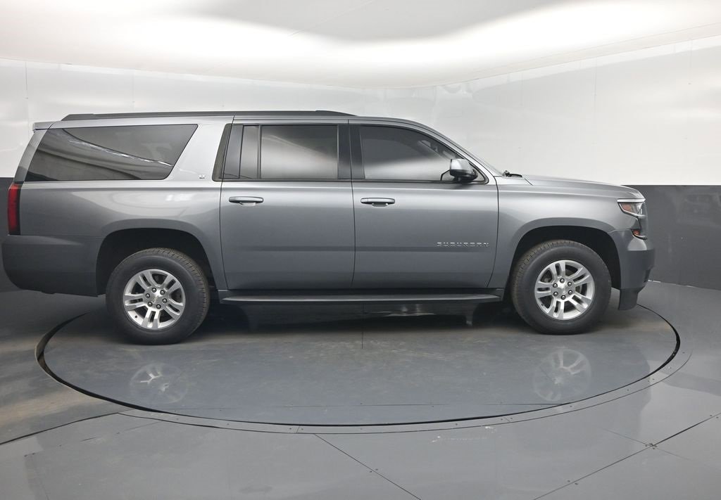 Used 2020 Chevrolet Suburban LT image 44