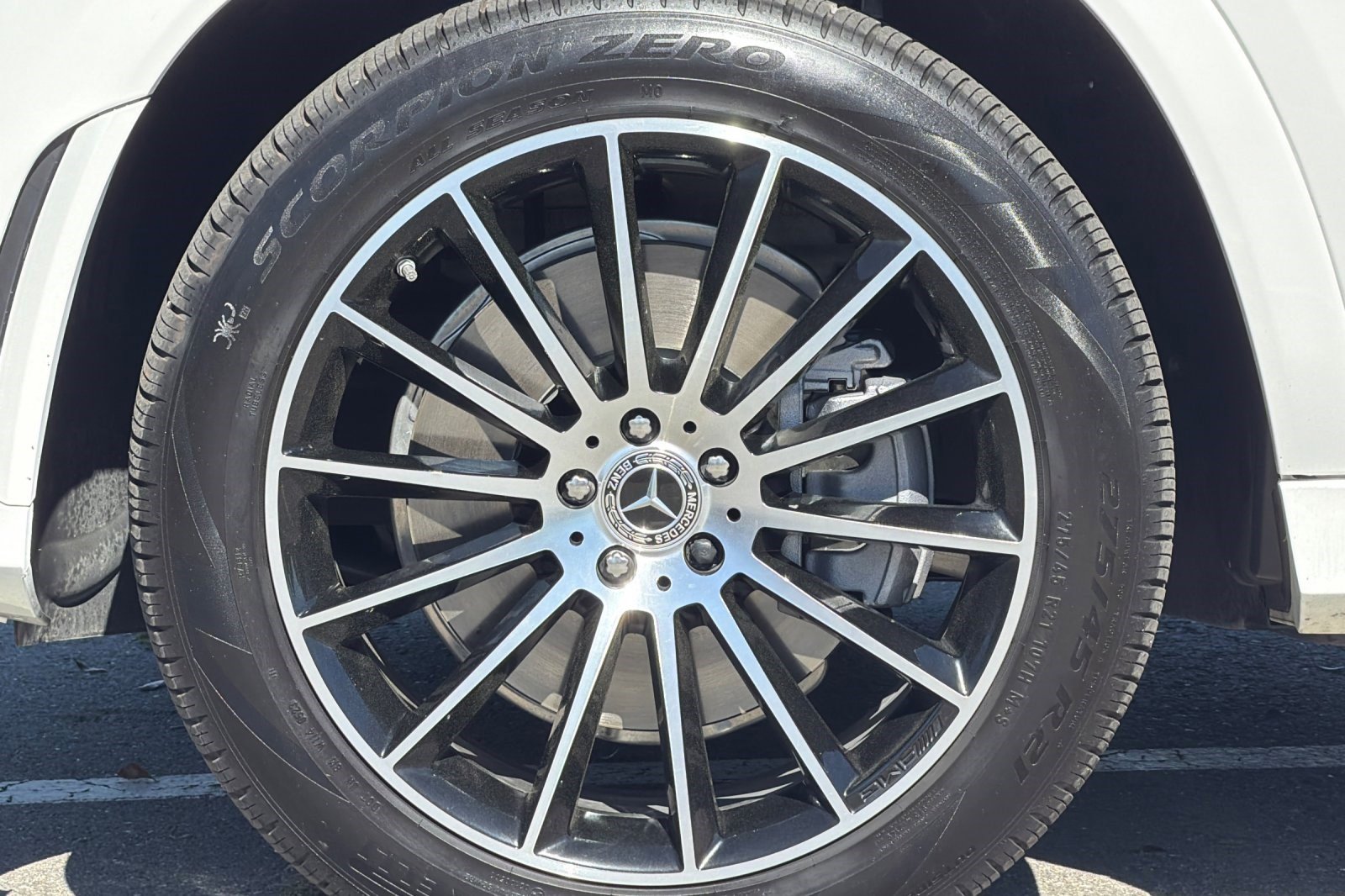 Used 2023 Mercedes-Benz GLE 450 4MATIC image 37