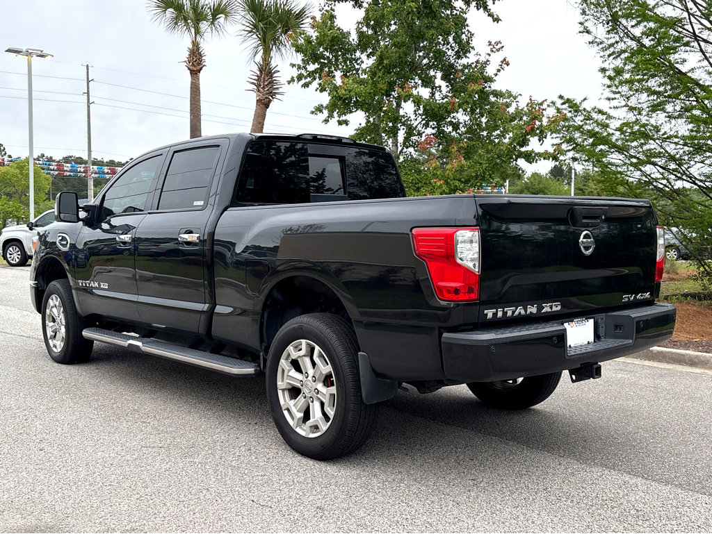 Used 2019 Nissan Titan SV w/ SV Convenience Package AWD/4WD image 23