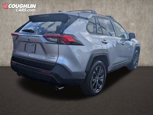 Used 2023 Toyota RAV4 XLE Premium image 7