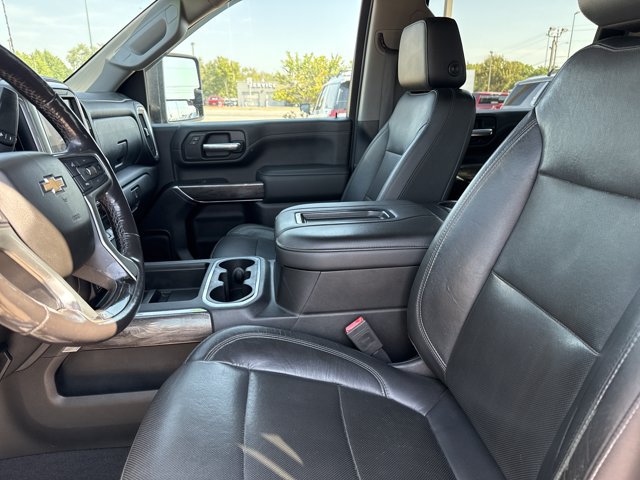 Used 2020 Chevrolet Silverado 2500 LTZ w/ LTZ Convenience Package AWD/4WD image 5