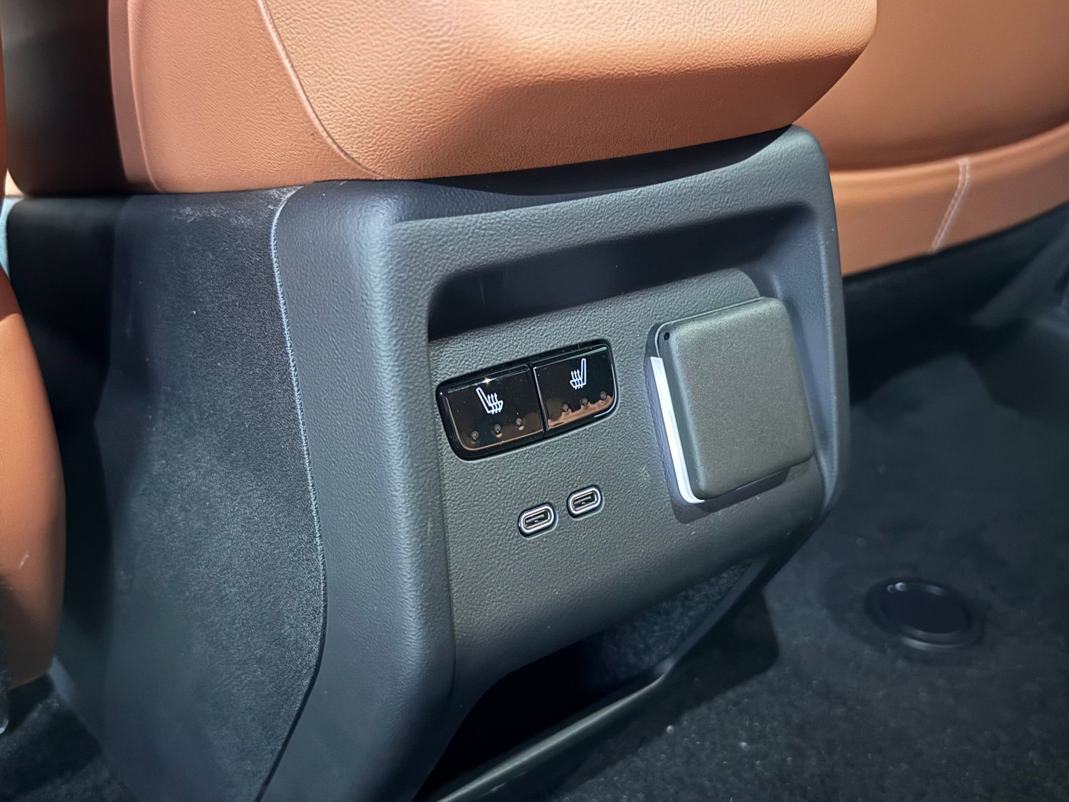 New 2026 Cadillac Optiq Luxury 2 image 43