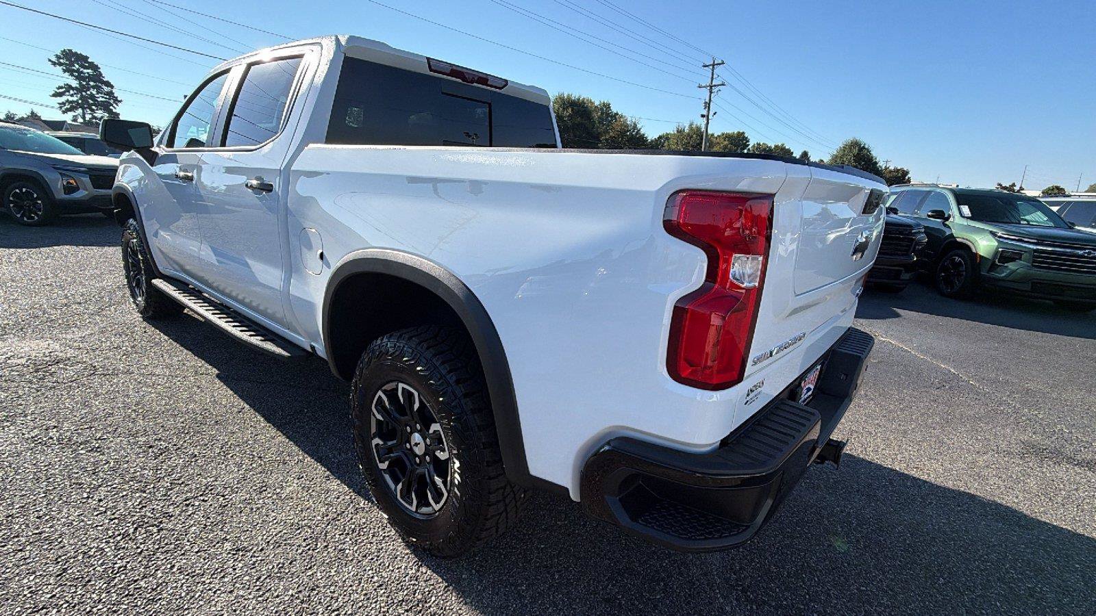 New 2026 Chevrolet Silverado 1500 ZR2 AWD/4WD image 11