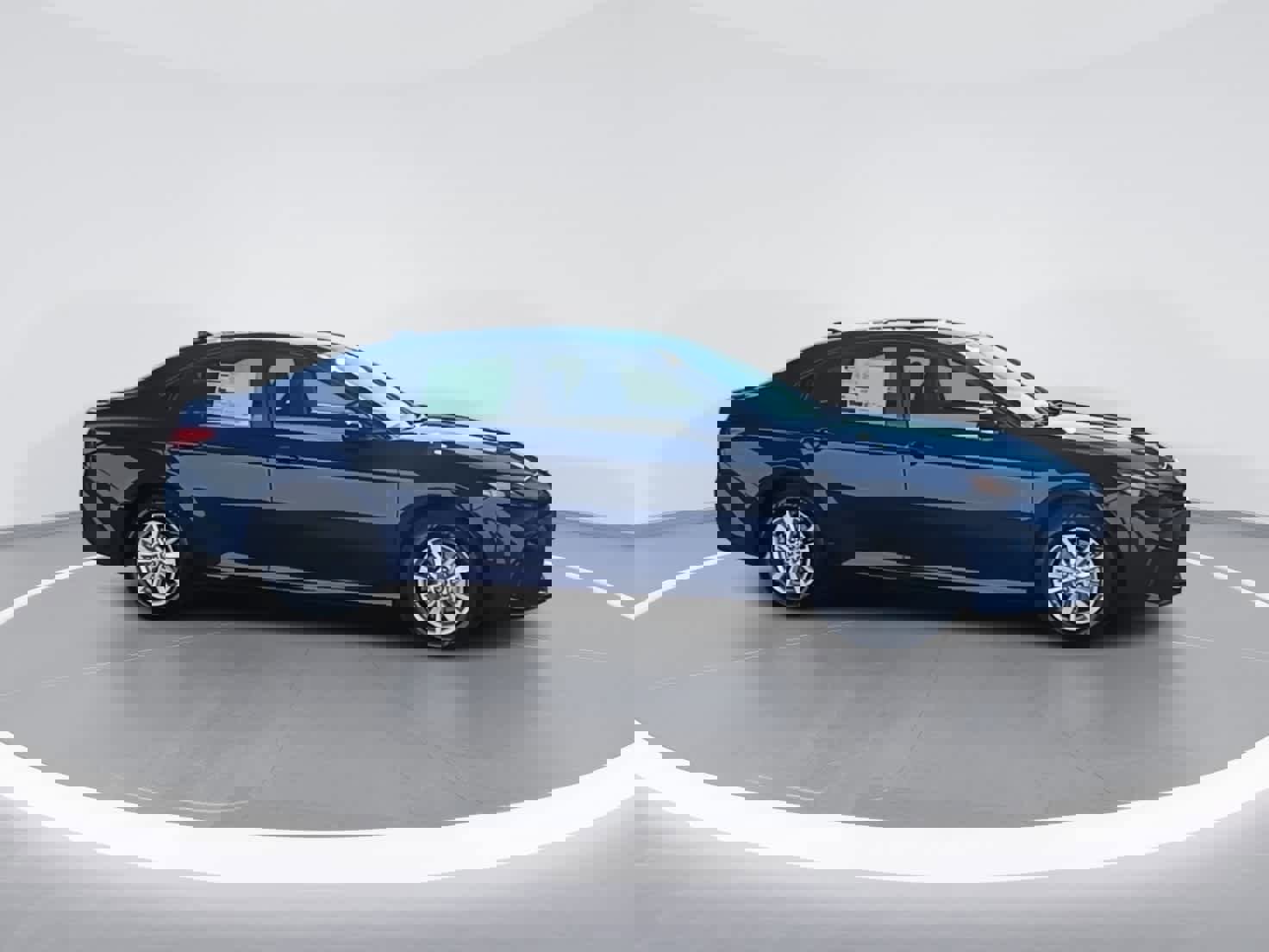 New 2025 Toyota Camry LE w/ Convenience Package image 9