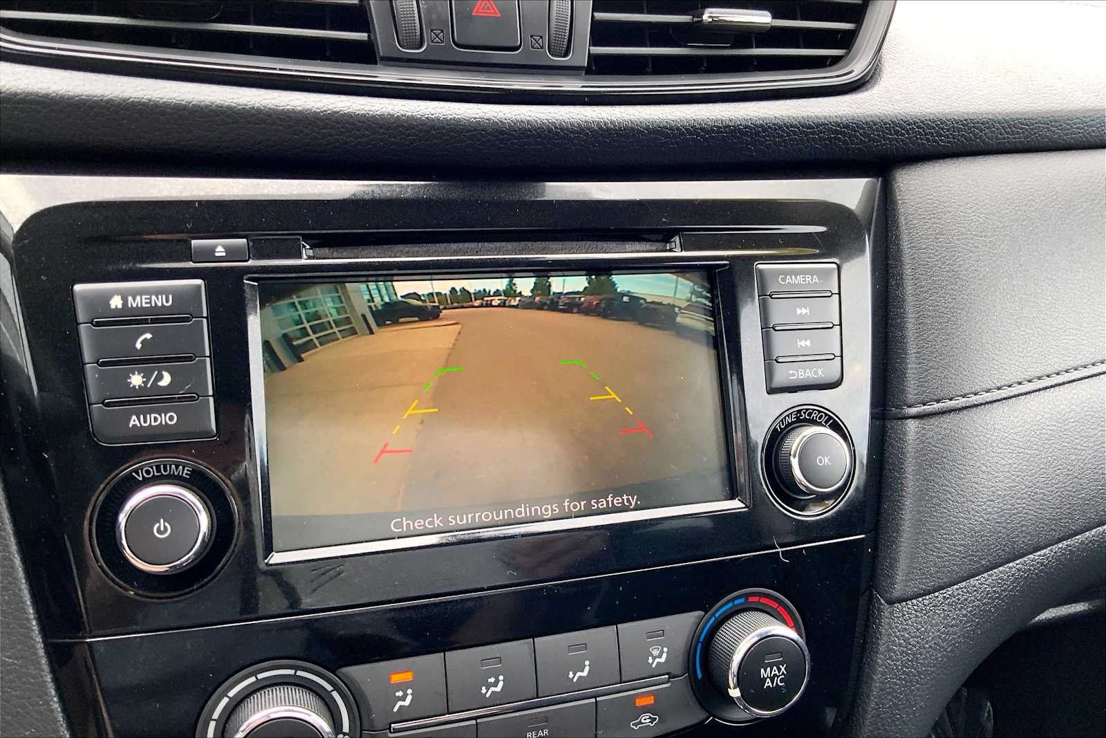 Used 2020 Nissan Rogue S w/ Special Edition Package AWD/4WD image 28