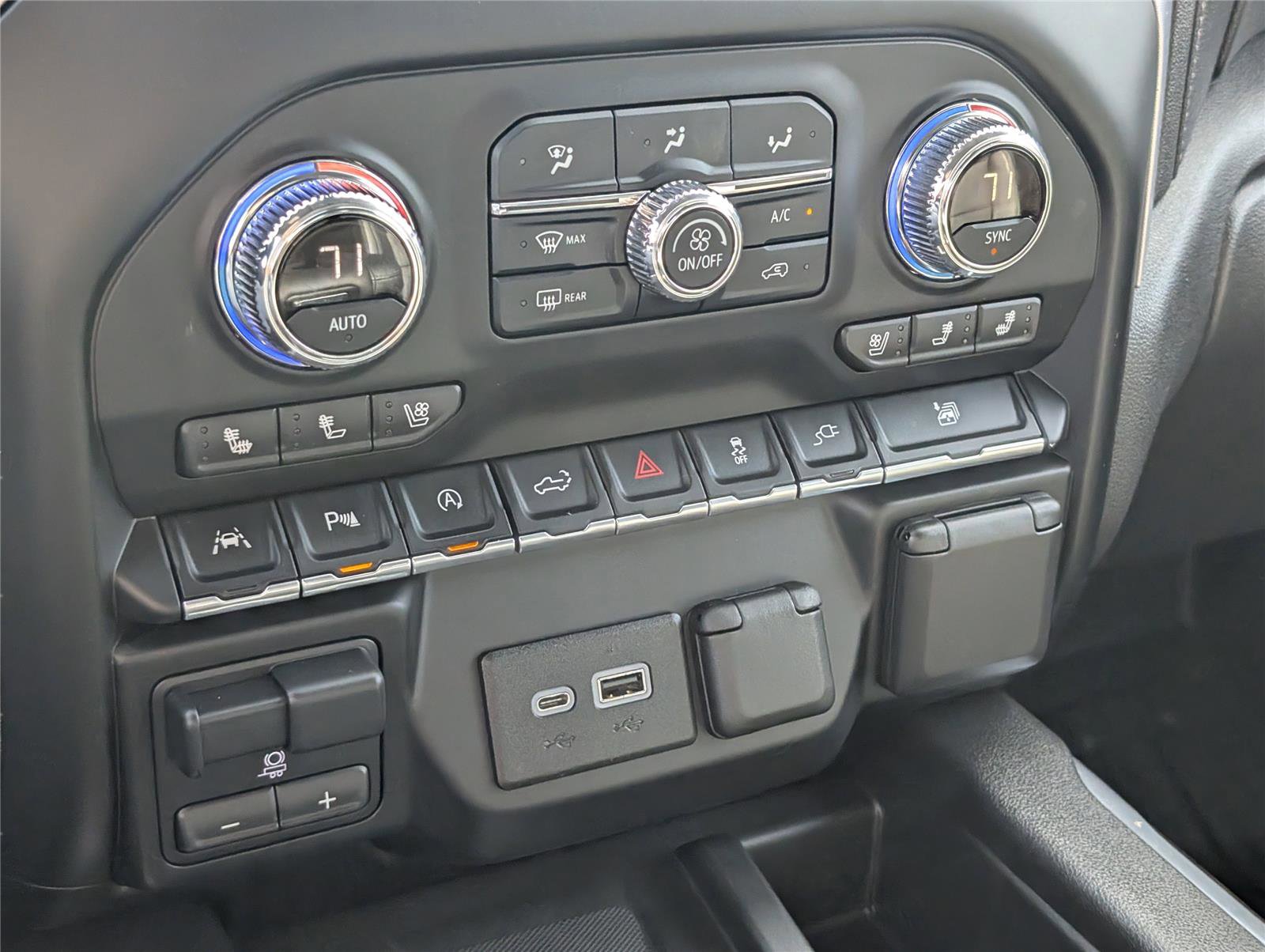 Certified 2020 GMC Sierra 1500 SLT w/ SLT Premium Plus Package image 19