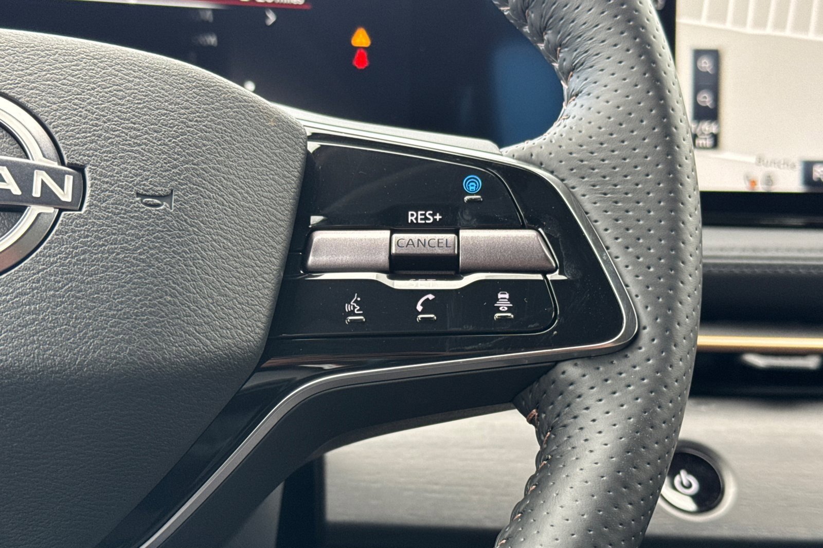 Certified 2023 Nissan Ariya ENGAGE e-4ORCE image 29