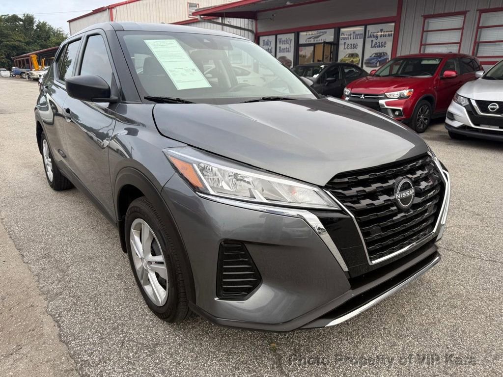 Used 2024 Nissan Kicks S image 2