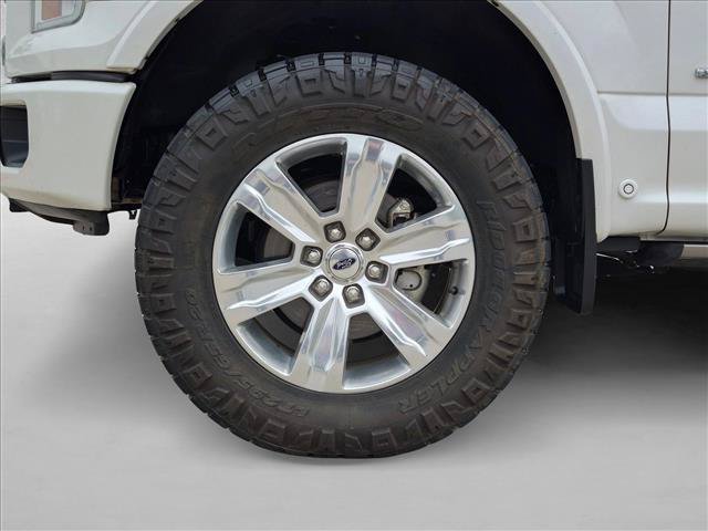 Used 2017 Ford F150 Platinum w/ Equipment Group 701A Luxury AWD/4WD image 24