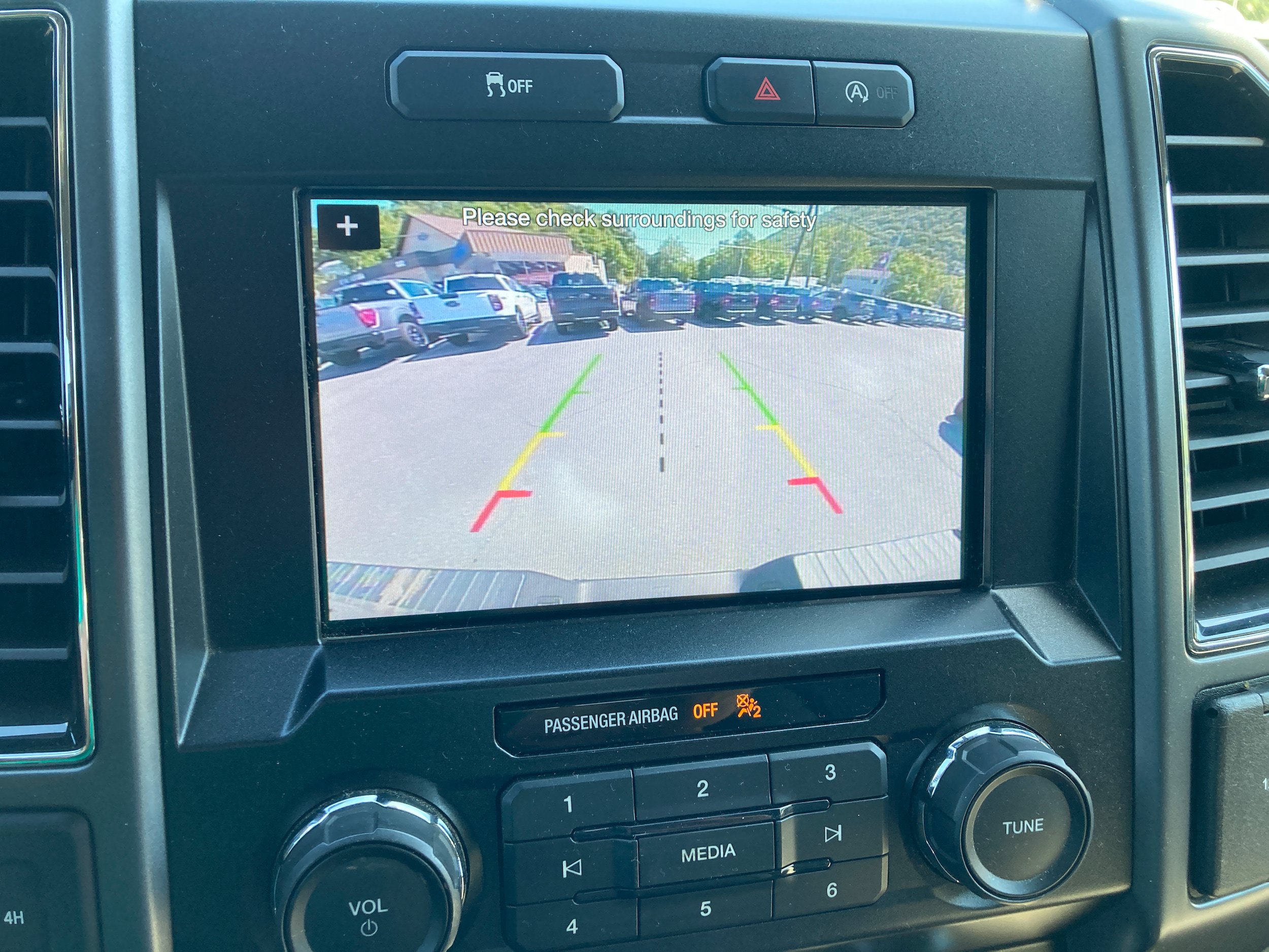 Used 2019 Ford F150 XLT w/ Equipment Group 302A Luxury AWD/4WD image 19