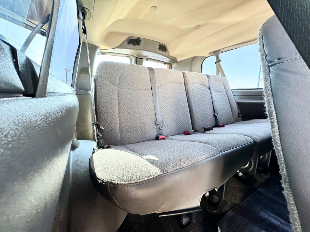 Used 2019 Chevrolet Express 3500 LT w/ LT Preferred Equipment Group image 17
