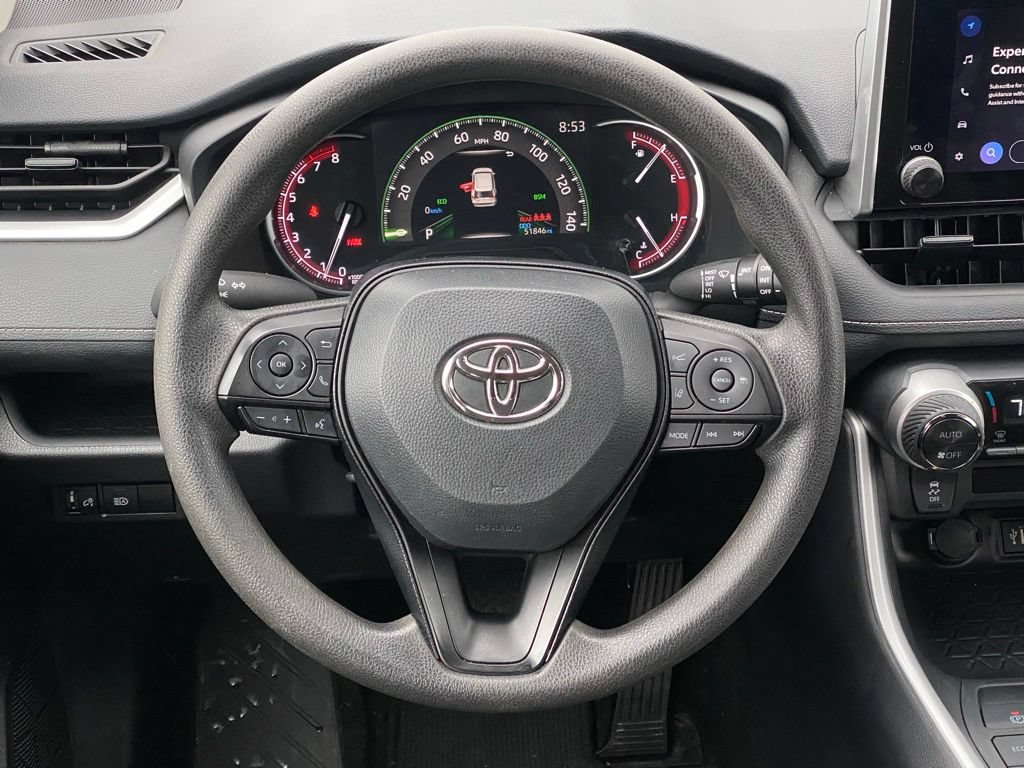 Used 2025 Toyota RAV4 XLE FWD image 11