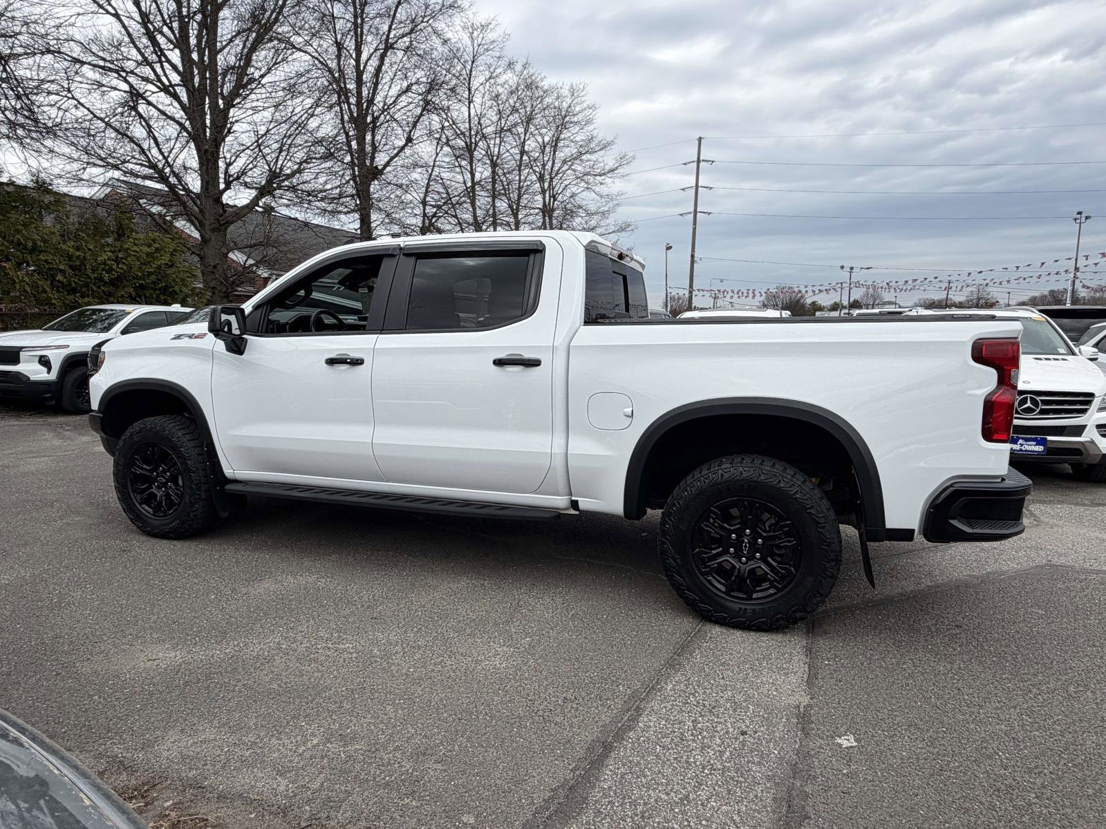 Certified 2023 Chevrolet Silverado 1500 ZR2 w/ Technology Package AWD/4WD image 3