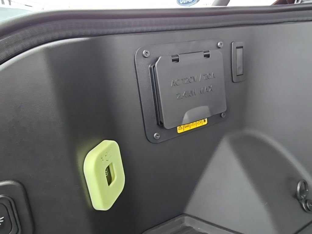 New 2025 Ford F150 Lightning Flash AWD/4WD image 68