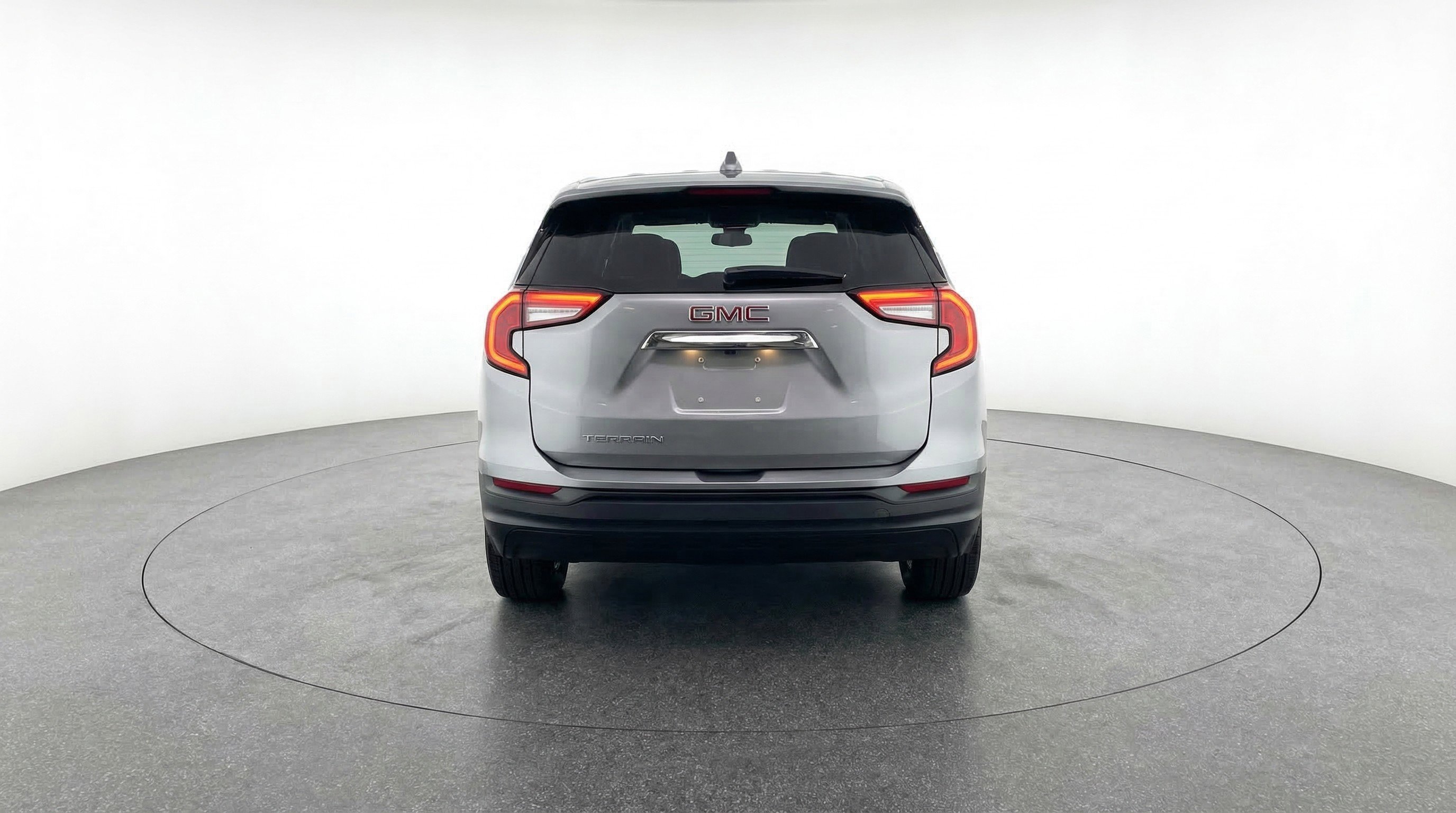 Used 2024 GMC Terrain SLE image 7