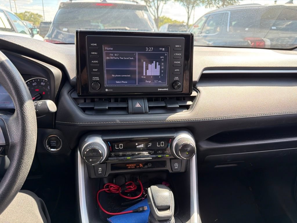 Used 2020 Toyota RAV4 XLE w/ Convenience Package FWD image 17