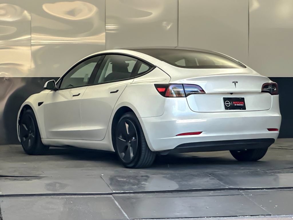 Used 2023 Tesla Model 3 Standard Range RWD image 5
