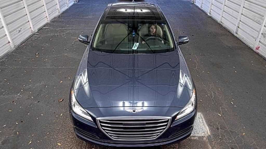 Used 2015 Hyundai Genesis 3.8 w/ Option Group 04 image 3