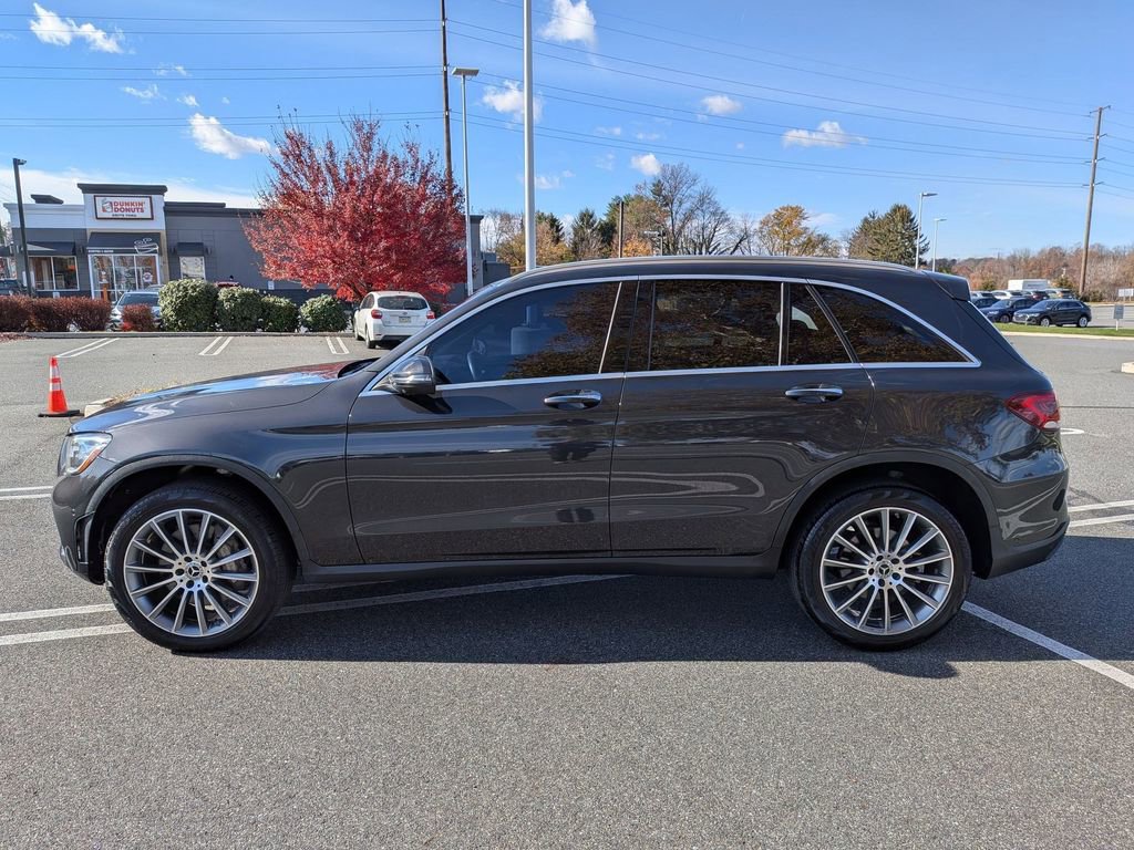 Used 2022 Mercedes-Benz GLC 300 4MATIC image 4