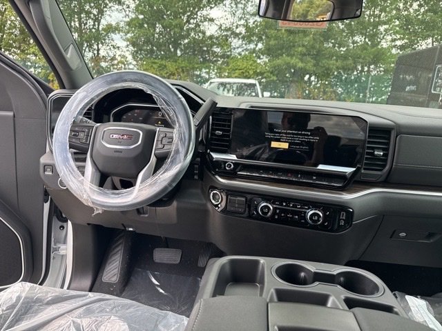 New 2026 GMC Sierra 1500 Elevation image 13