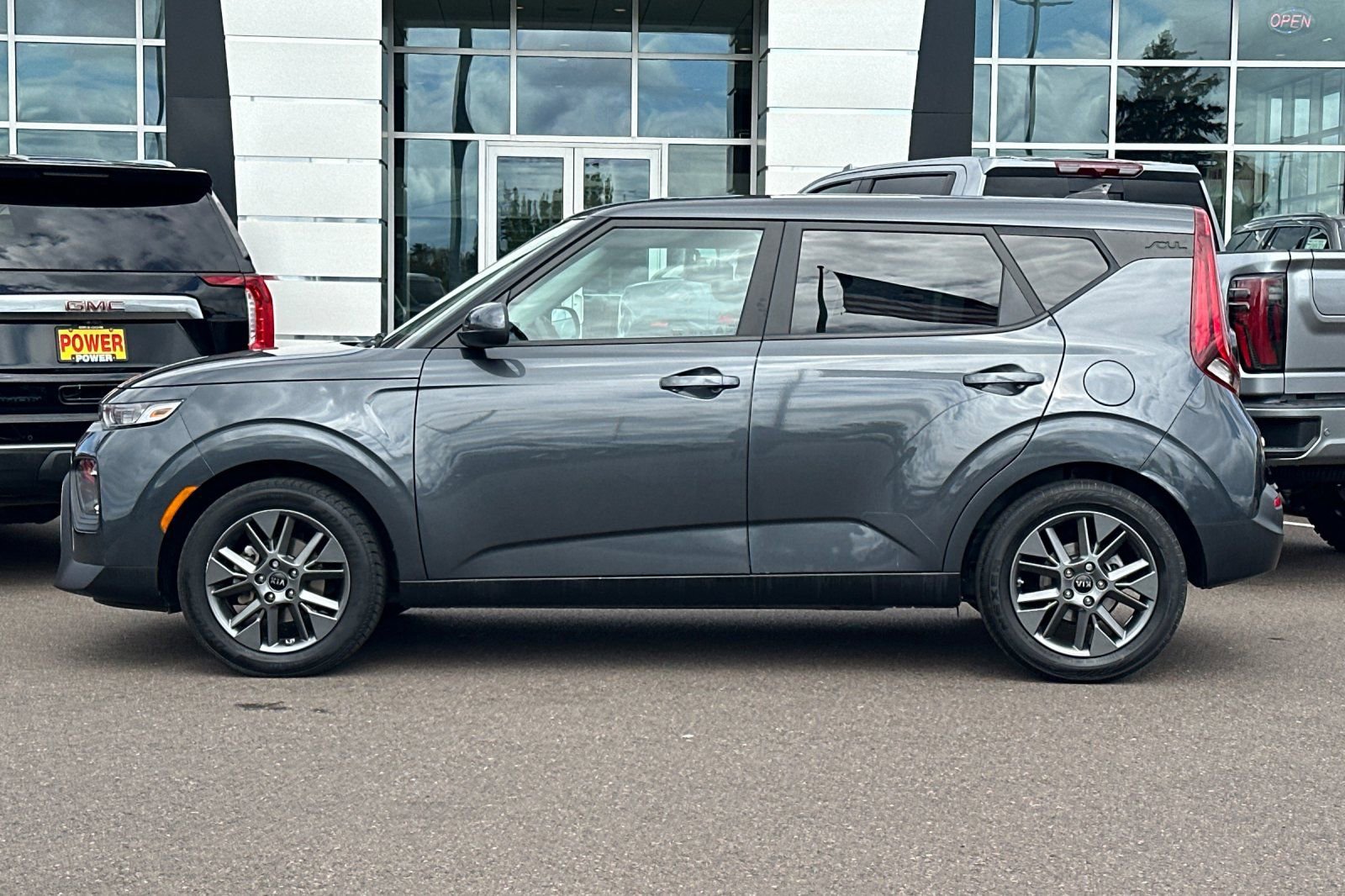 Used 2021 Kia Soul S FWD image 7