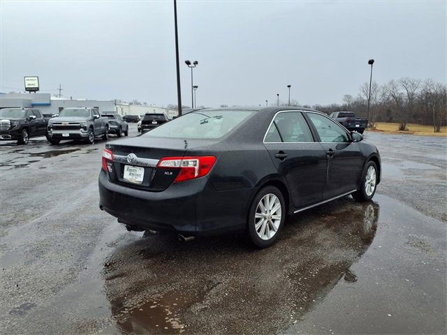 Used 2012 Toyota Camry XLE image 14