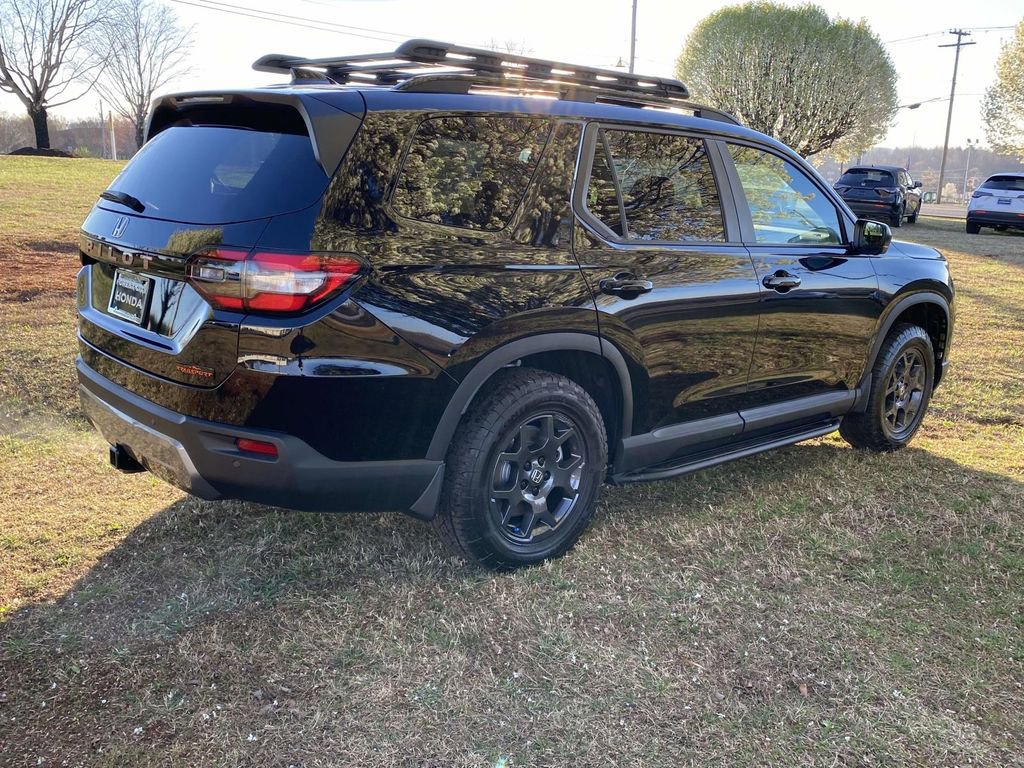 New 2026 Honda Pilot TrailSport image 5