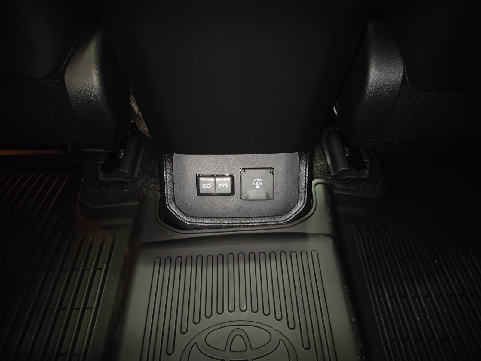 New 2026 Toyota Highlander Limited image 38