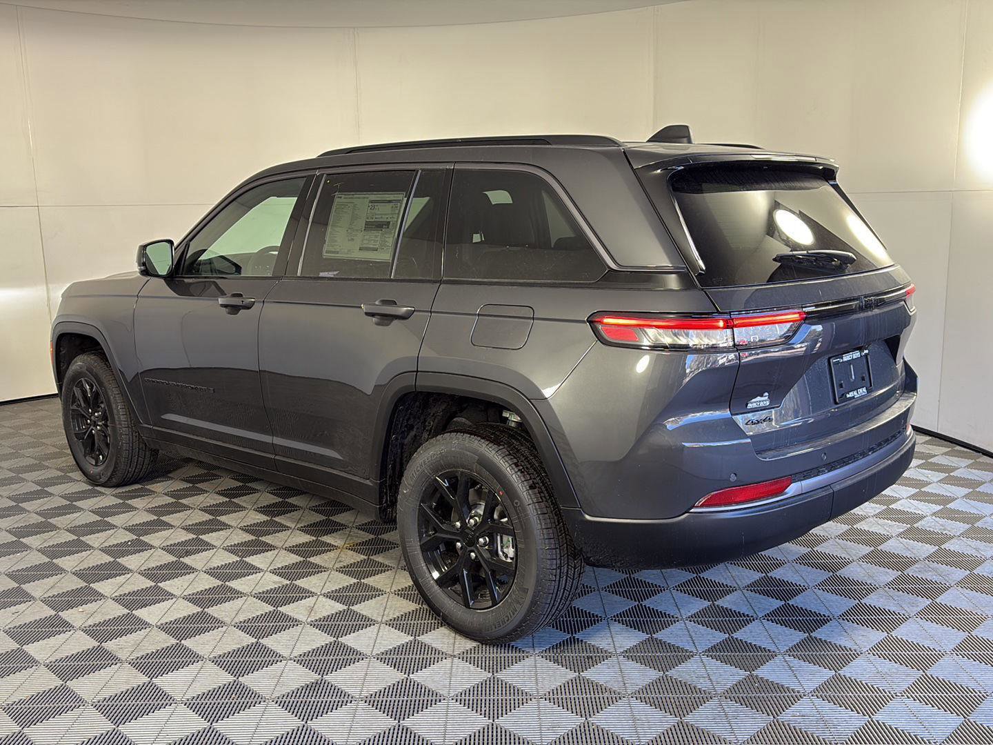 New 2026 Jeep Grand Cherokee Altitude AWD/4WD image 6
