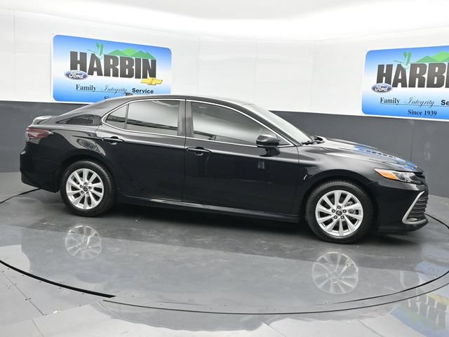Used 2023 Toyota Camry LE FWD image 7