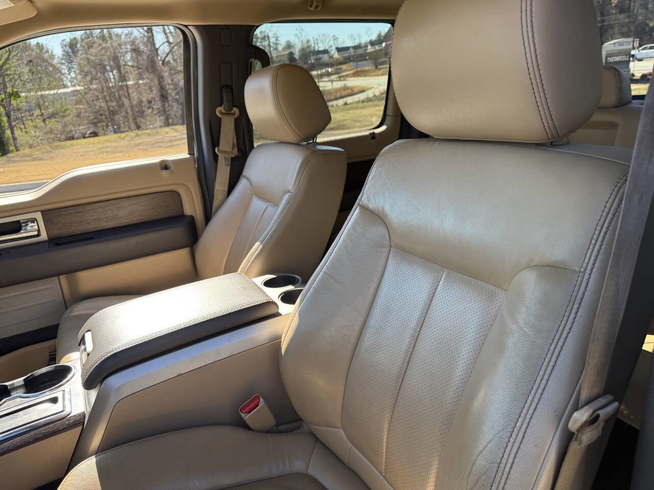 Used 2013 Ford F150 Lariat w/ Luxury Equipment Group image 16