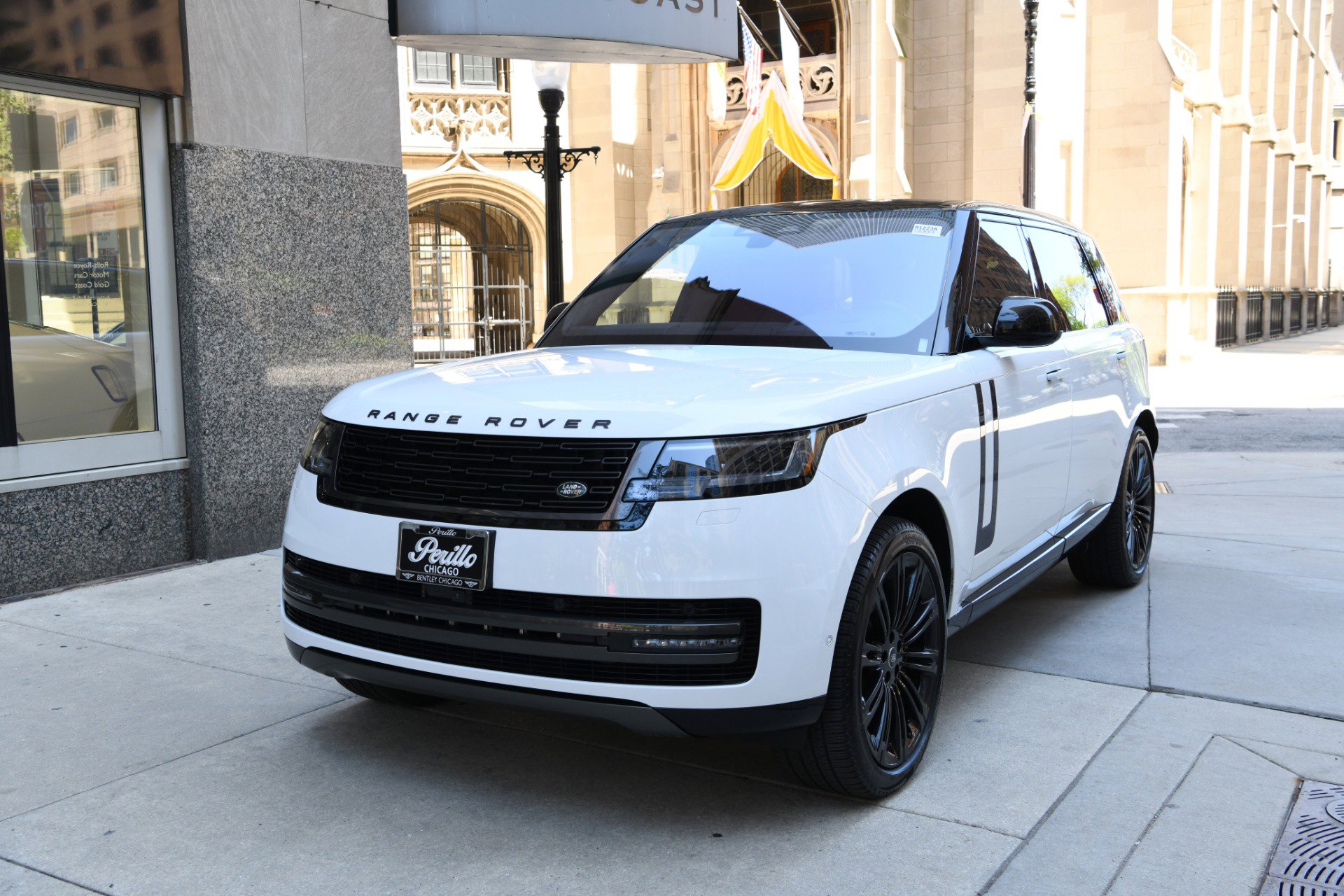 Used 2022 Land Rover Range Rover Long Wheelbase SE