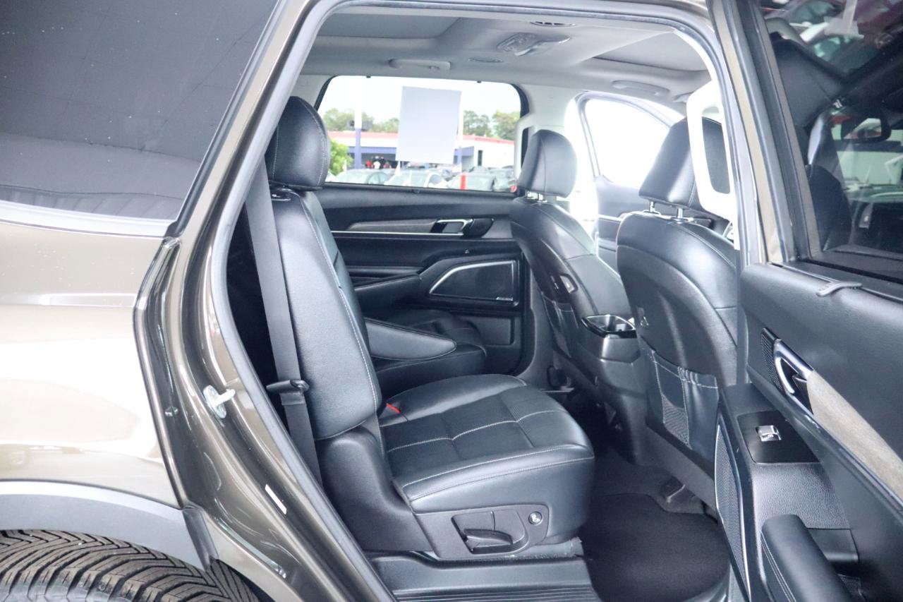 Used 2022 Kia Telluride SX w/ Nightfall Edition Package AWD/4WD image 34