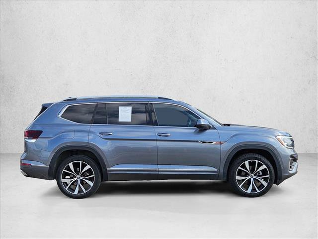 Used 2024 Volkswagen Atlas SEL Premium R-Line AWD/4WD image 4