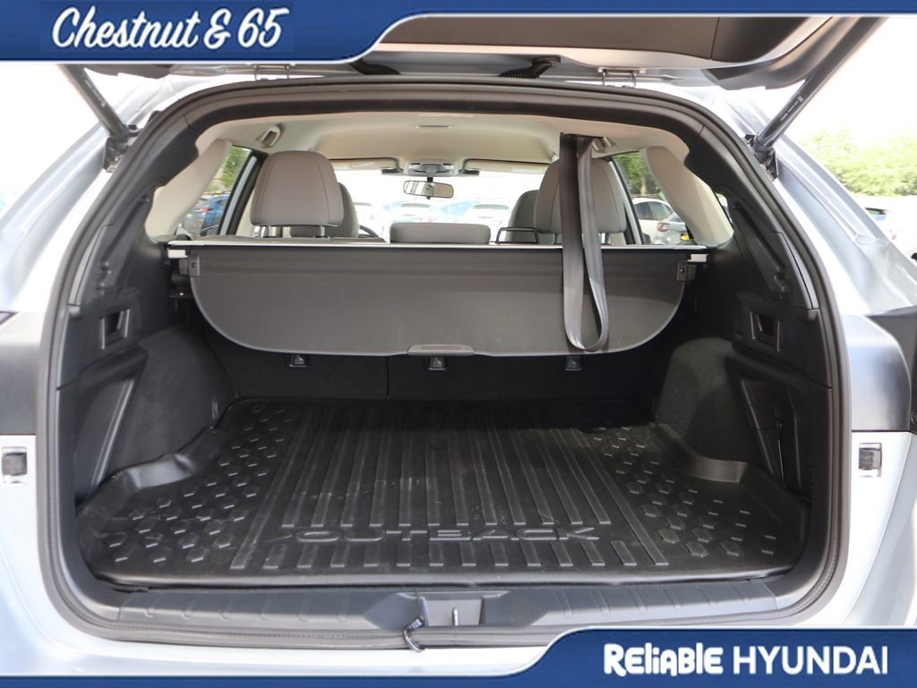 Used 2023 Subaru Outback Premium AWD/4WD image 15