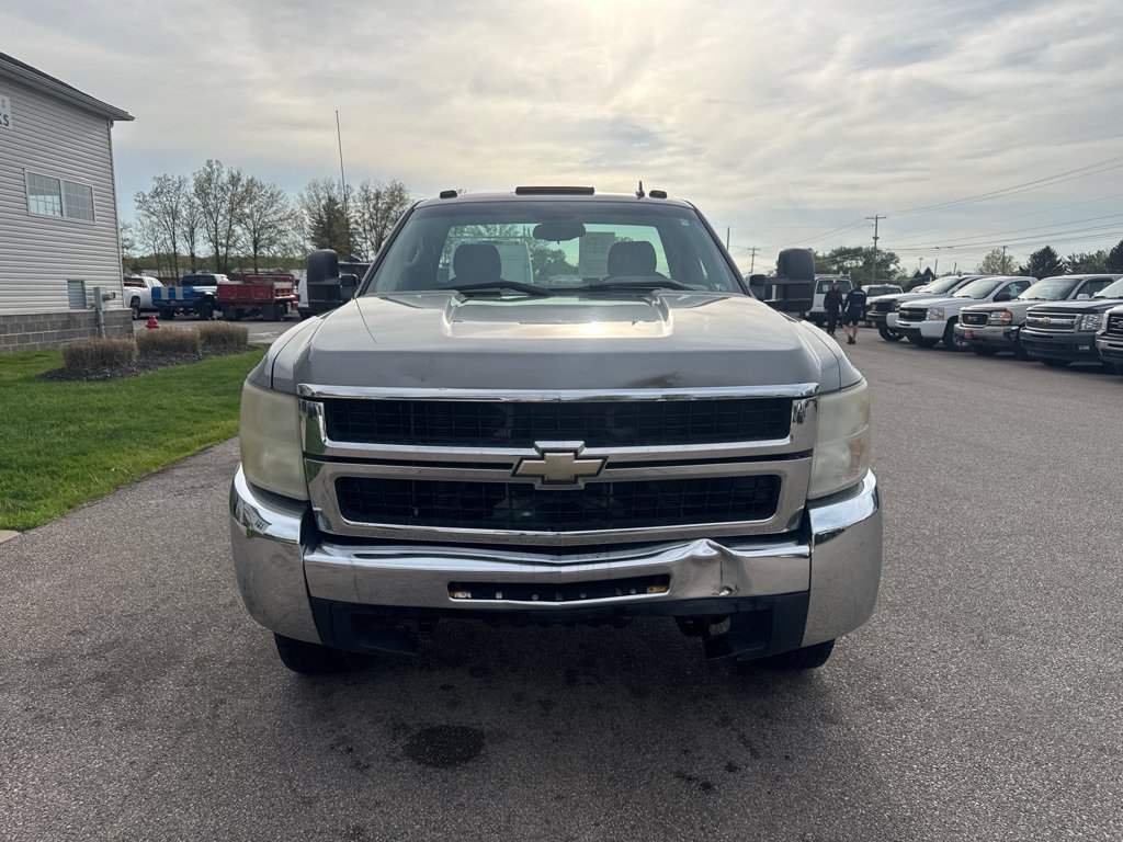 Used 2007 Chevrolet Silverado 2500 W/T w/ Snow Plow Prep Package AWD/4WD image 3