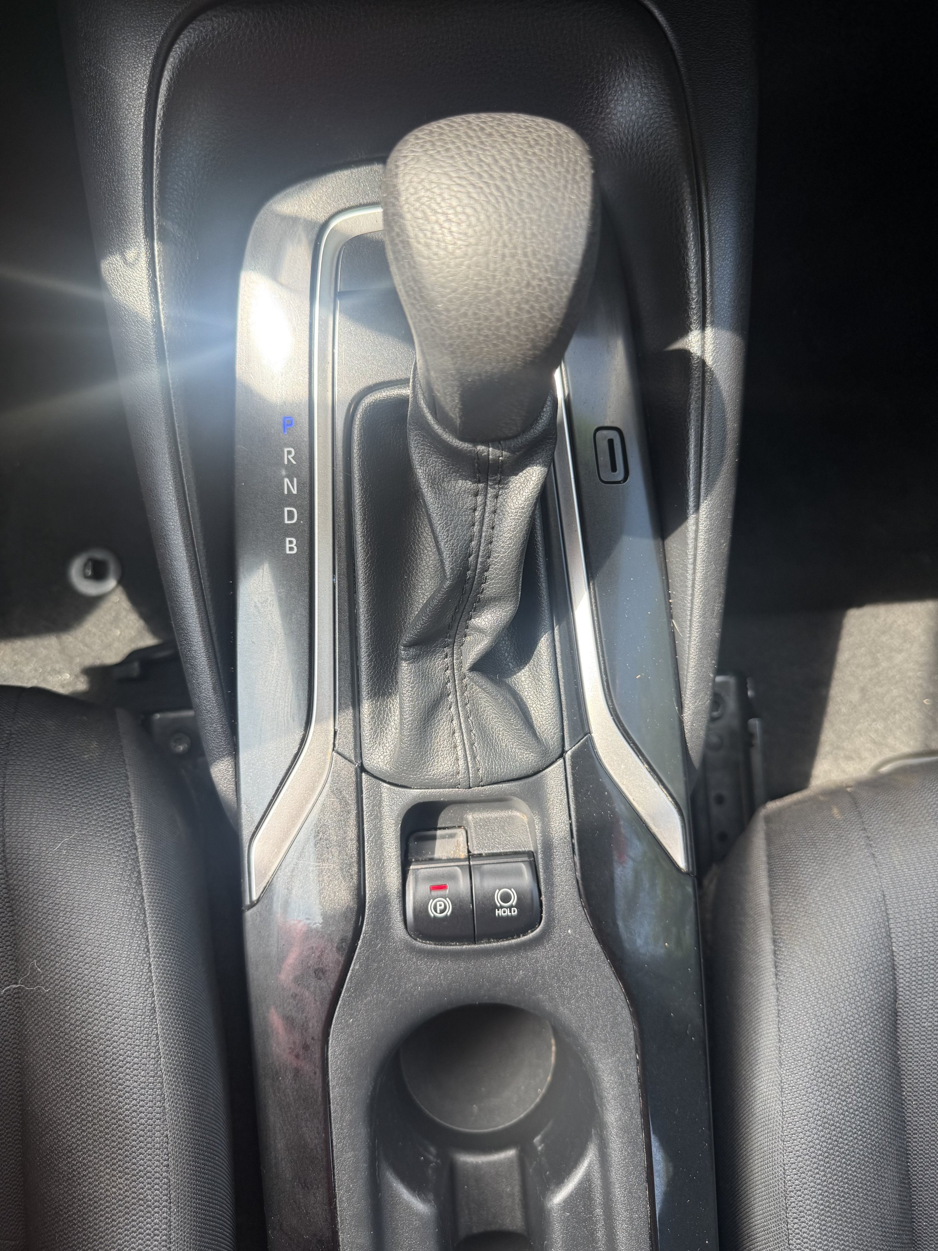 Used 2022 Toyota Corolla LE FWD image 17