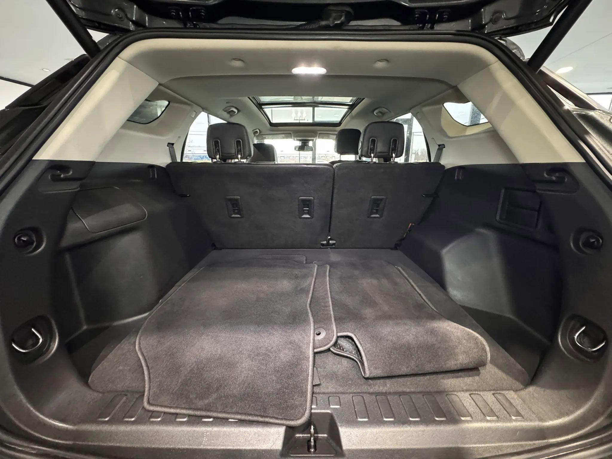 Used 2020 GMC Terrain Denali w/ GMC Pro Grade Package image 40