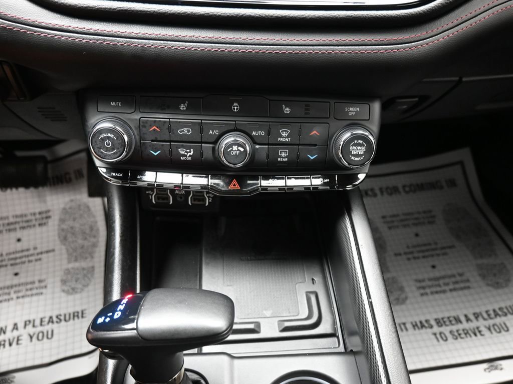 Used 2022 Dodge Durango R/T w/ Tow 'N Go Package image 26