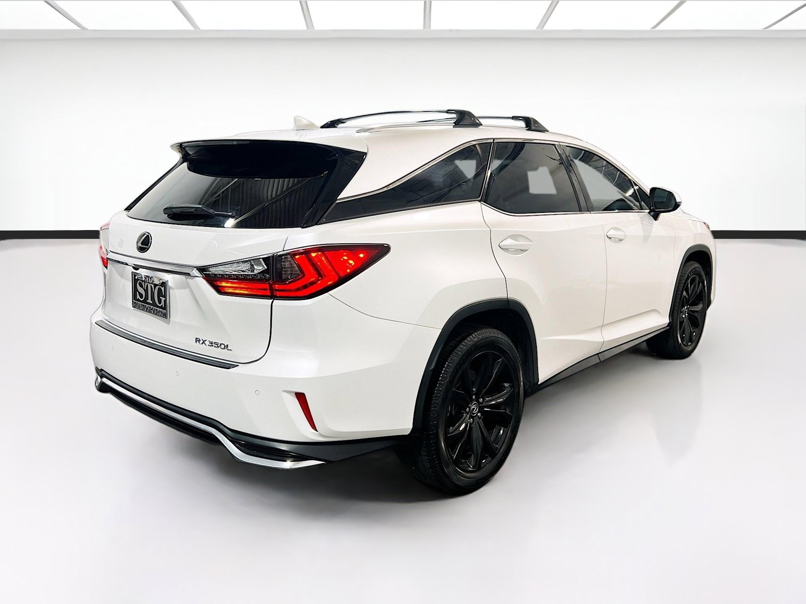 Used 2020 Lexus RX 350L FWD w/ Premium Package image 4
