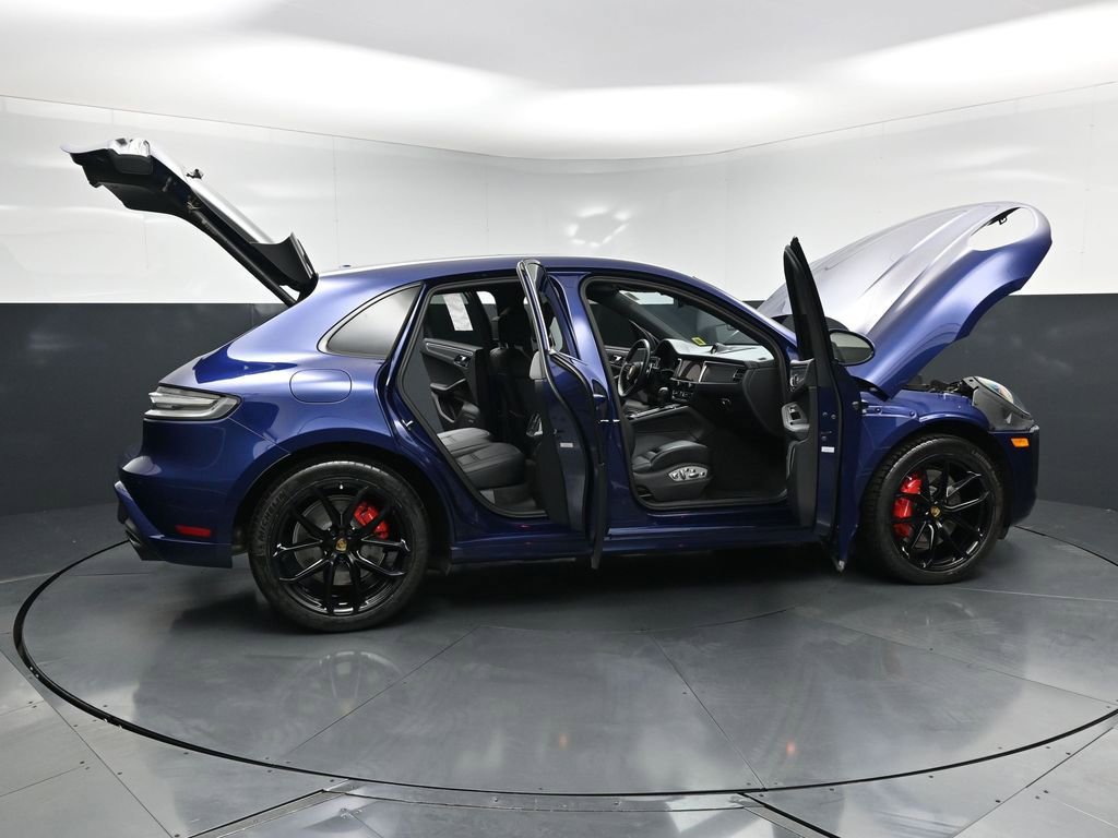 Used 2022 Porsche Macan GTS AWD/4WD image 34